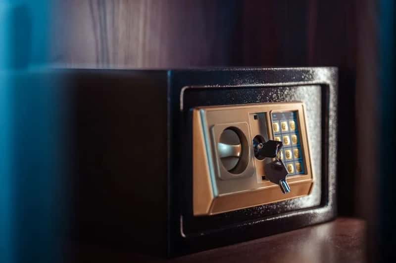 Why hotel safes cause so much trouble in the first place (Image Credits: Pexels)