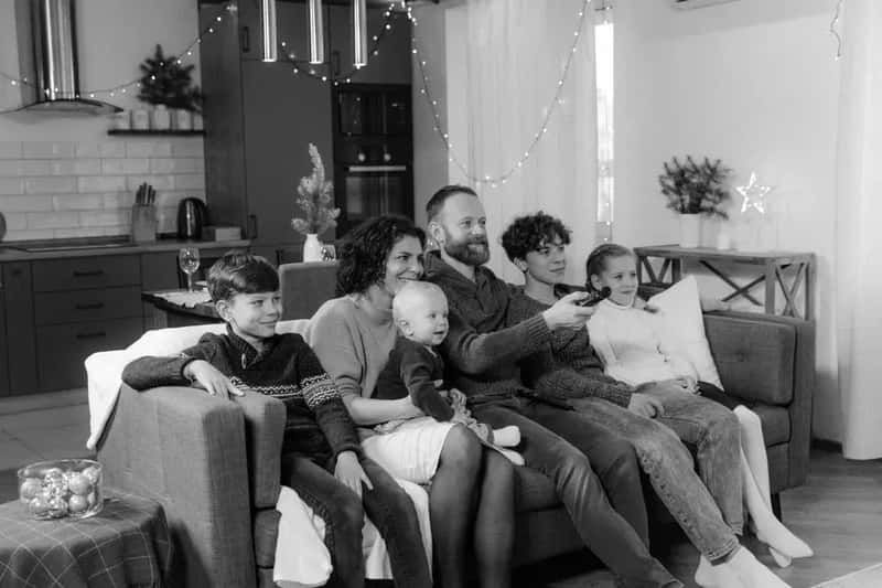 #18 - Gathering the Whole Family Around One TV at a Set Time (Image Credits: Pexels)