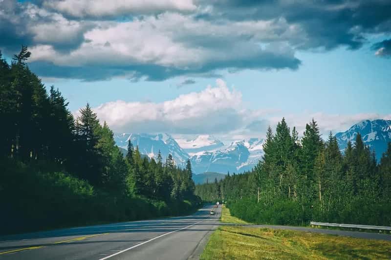 #3. Seward Highway - Alaska (Image Credits: Pixabay)