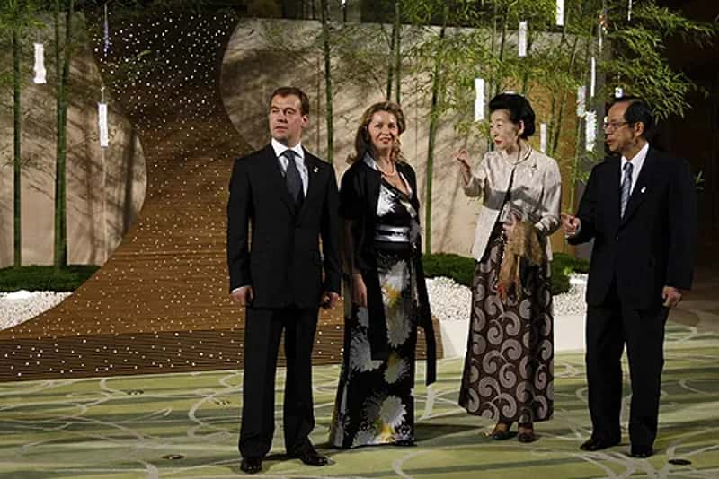 2. Japan: Omiai Finds New Life Through Corporate And Civic Matchmaking (By Presidential Press and Information Office, CC BY 4.0)