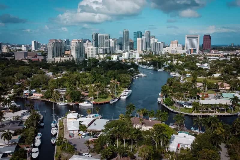 4. Fort Lauderdale - Coastal Prestige Meets Market Pressure (Image Credits: Unsplash)