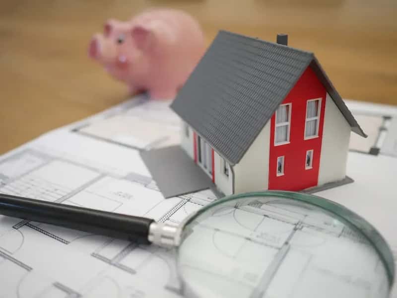The Money Question: Cheaper Living, Different Costs (Image Credits: Unsplash)