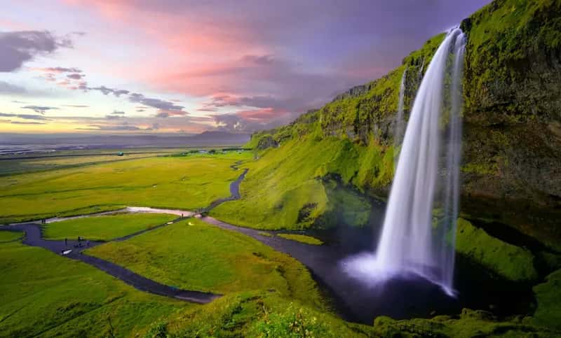 2. Iceland - Glacial Purity Straight From the Tap (Image Credits: Unsplash)