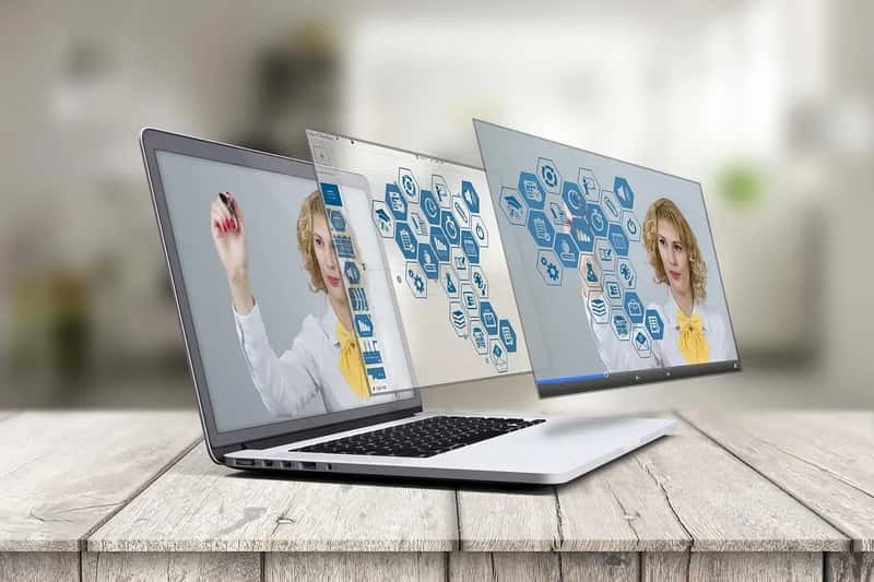 10. Virtual Assistant (Image Credits: Pixabay)