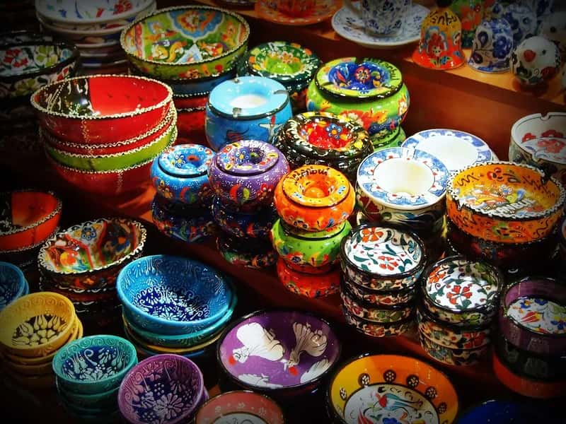 #10 – Gifts You Received Abroad Must Be Declared Too - Not Just Things You Bought (kudumomo, Flickr, CC BY 2.0)