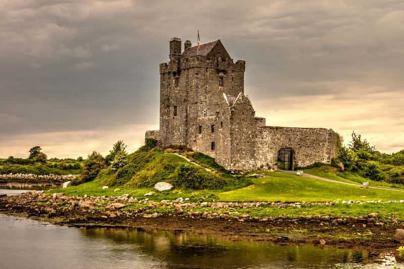 Ireland: Funding Dreams with €100,000 for Entrepreneurs (Image Credits: Unsplash)