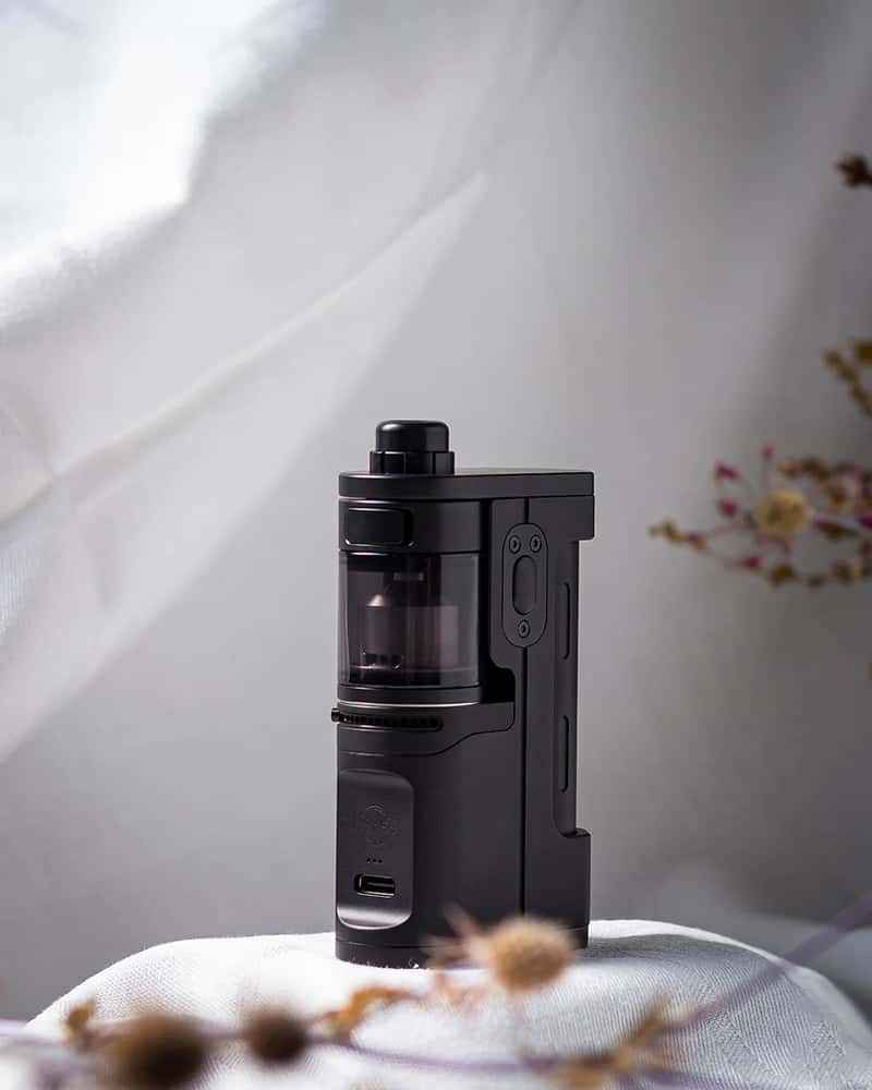 3. E-Cigarettes and Vaping Devices (Image Credits: Pixabay)