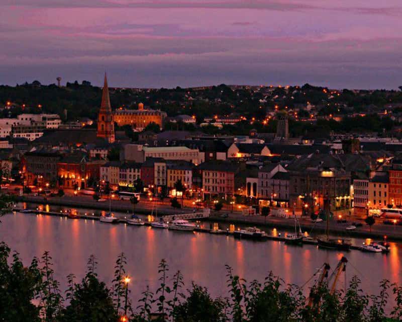 Ireland - The Emerald Isle's Embrace (Image Credits: Wikimedia)