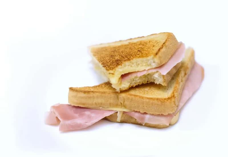 3. Spam Sandwiches (Image Credits: Unsplash)