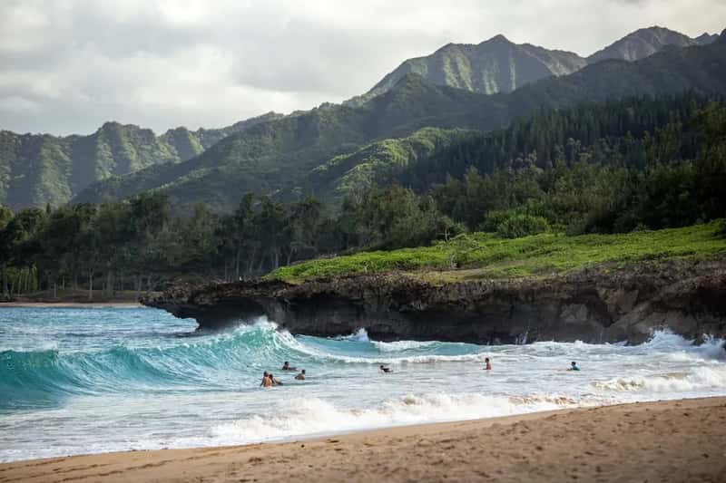 1. Hawaii - The Lowest Effective Rate in the Nation (Image Credits: Unsplash)