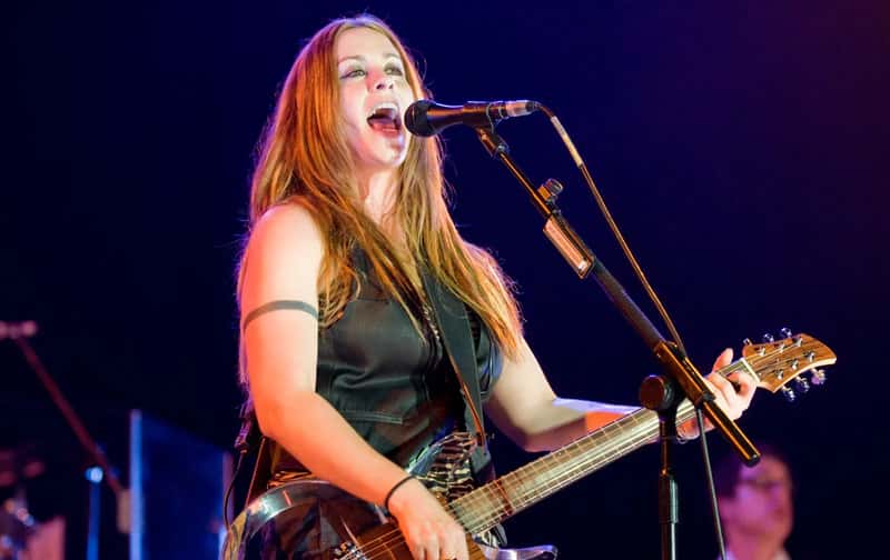 9. Alanis Morissette - Born in Ottawa, Ontario, Canada (Image Credits: Wikimedia)
