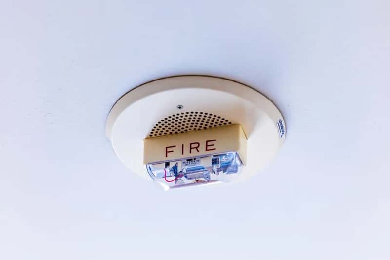 2. The smoke detector and emergency exits (Image Credits: Pexels)