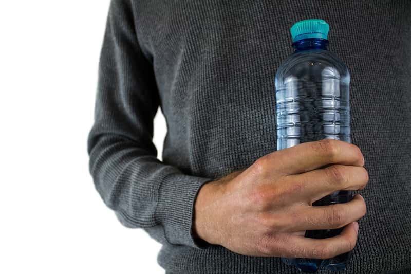 Ditch the Plastic Water Bottle Habit (Image Credits: Pixabay)