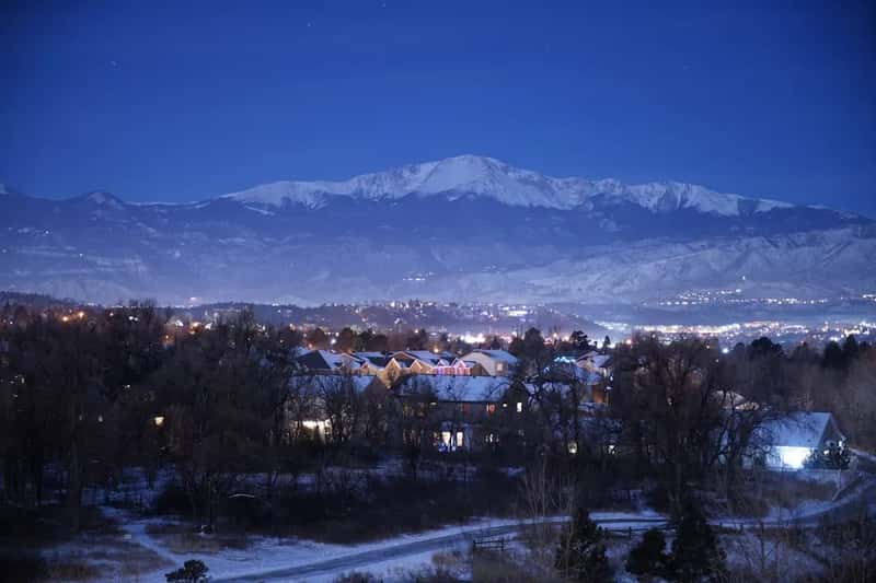 3. Colorado Springs, Colorado: The Mountain Dream Gone Expensive (Image Credits: Unsplash)