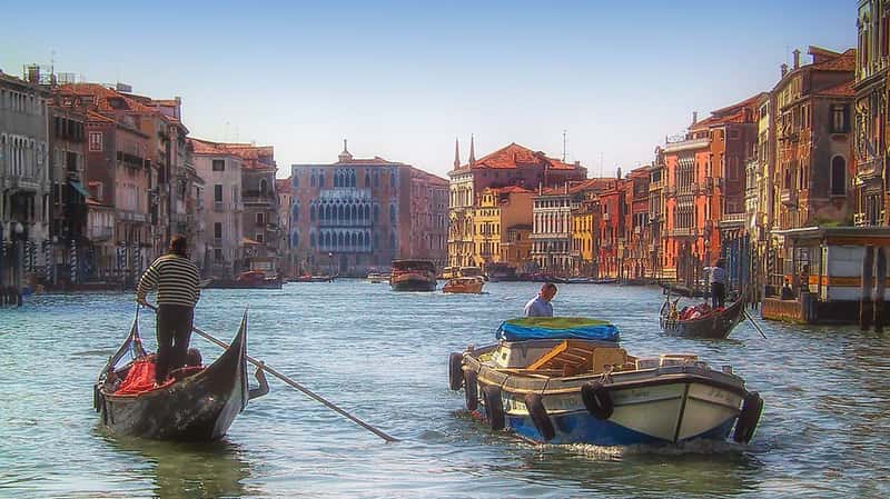Italy: Bella Vista, Growing Frustration (Image Credits: Flickr)