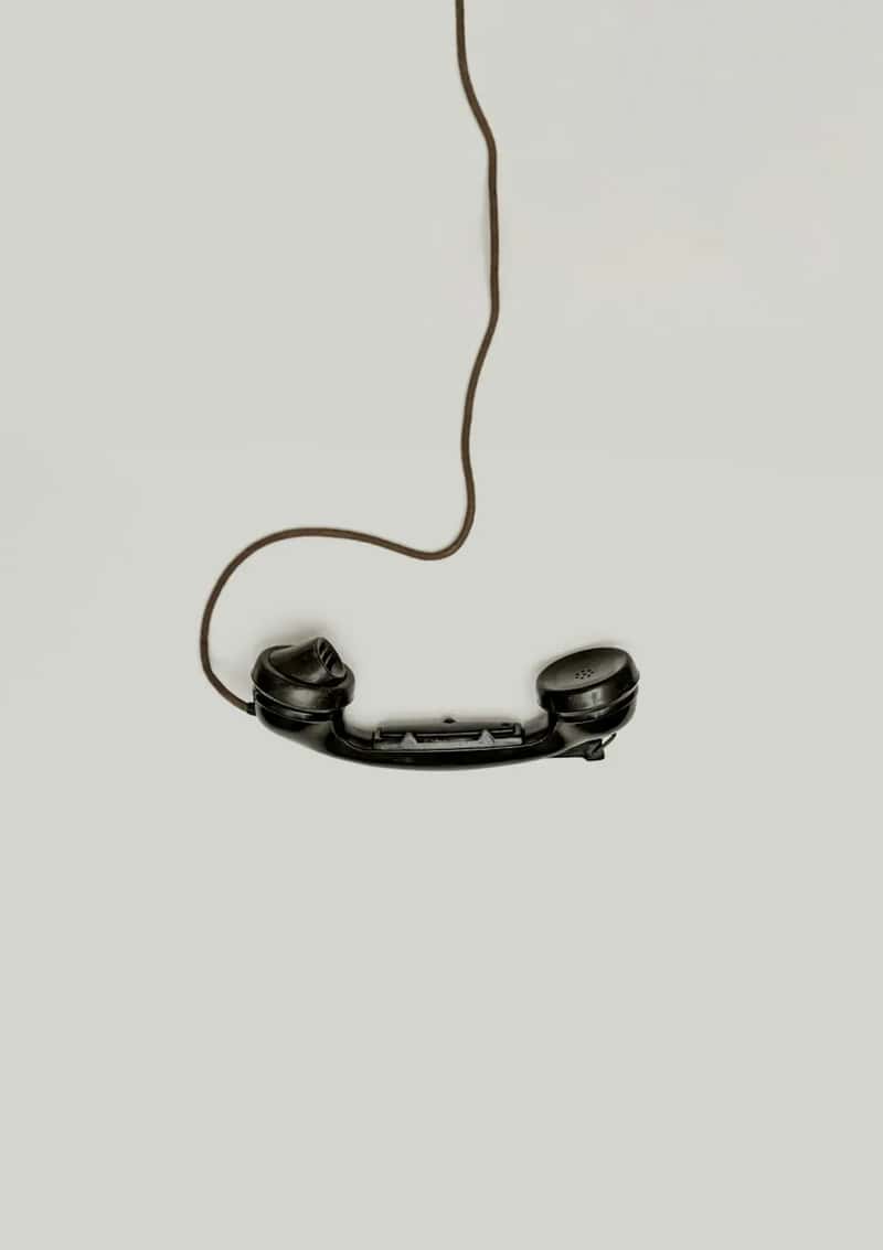 #7 - Sunday Night Long-Distance Phone Calls as a Weekly Ritual (Image Credits: Unsplash)