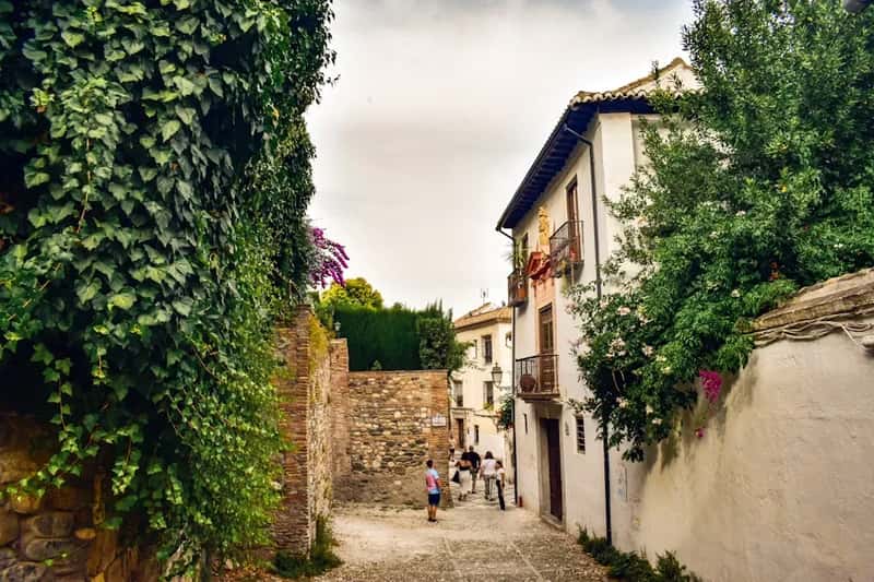 Spain: Payments for Rural Families and Entrepreneurship Funding (Image Credits: Unsplash)