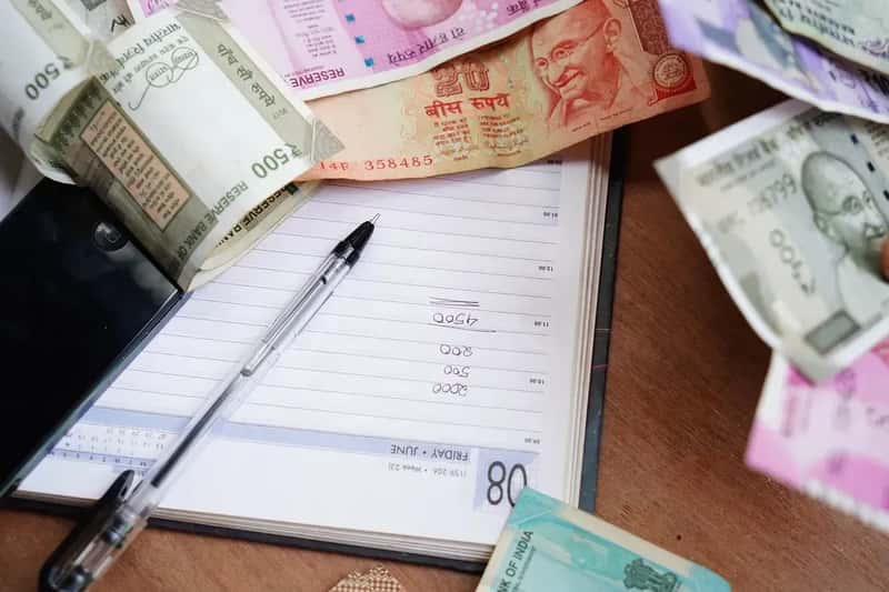 Not Setting a Daily Budget (Image Credits: Pixabay)