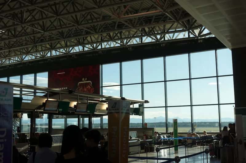 Airport lounge day passes bought on impulse (Image Credits: Unsplash)
