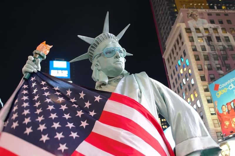 Wearing costumes and demanding tips in Times Square (Image Credits: Pixabay)