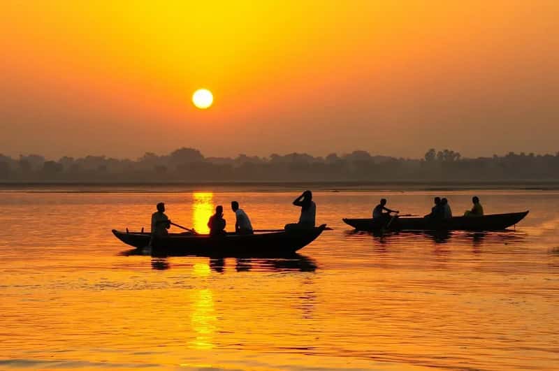 India: Family Ties Versus Individual Dreams (Image Credits: Pixabay)