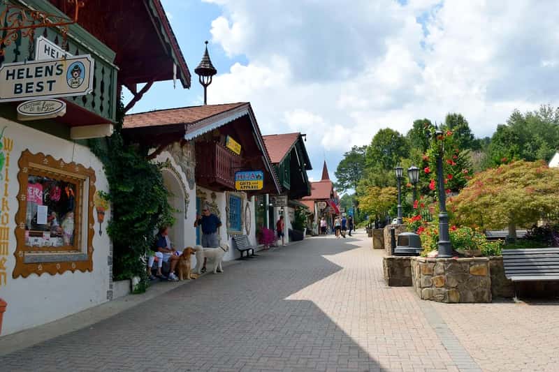 4. Helen, Georgia (Image Credits: Pixabay)