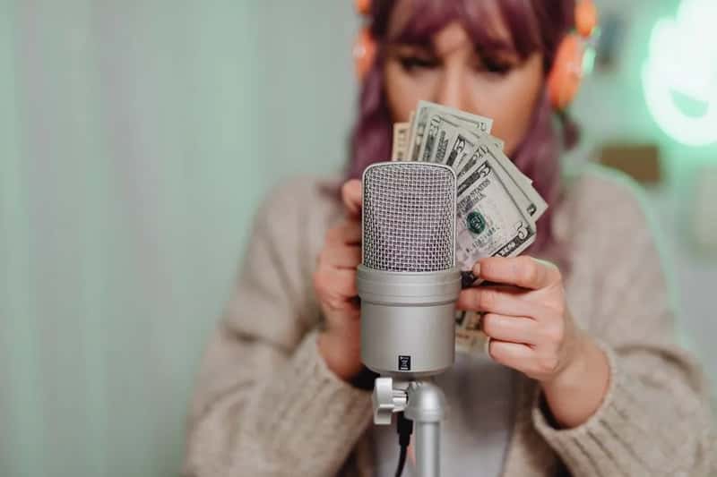1. They want to avoid awkward conversations about money (Image Credits: Pexels)