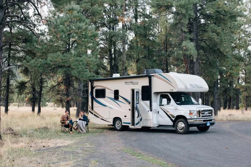 1. Scouting the Parking Spot Before Committing (Image Credits: Unsplash)