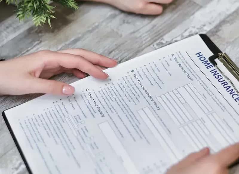 Florida's Insurance Crisis Pushed Seniors Over the Edge (Image Credits: Pexels)