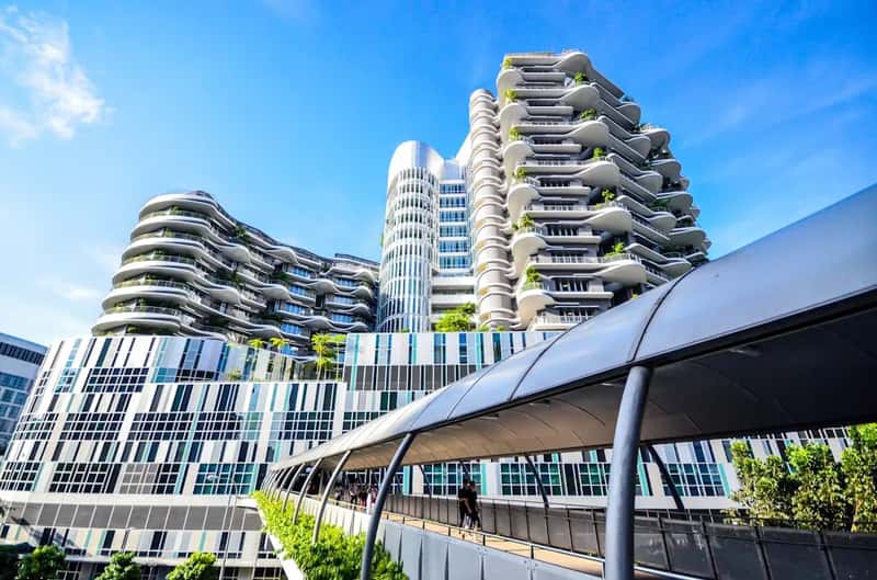 Singapore: efficient hospitals, but expats pay full private rates (Image Credits: Unsplash)