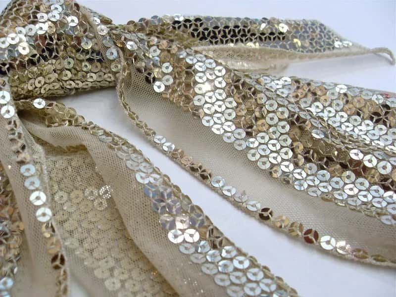 Sparkly and Metallic Fabrics Trigger Body Scanners (Image Credits: Pixabay)