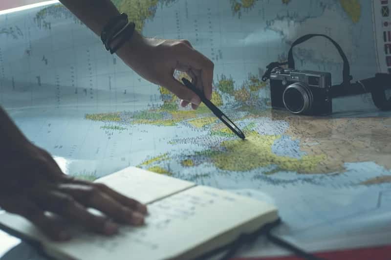 3. They use travel credit cards strategically, not casually (Image Credits: Unsplash)