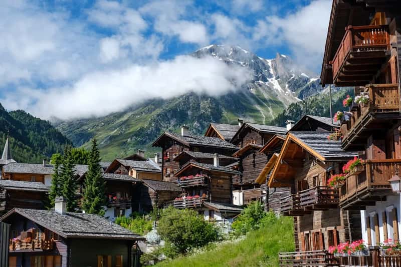 8. Switzerland (Image Credits: Unsplash)