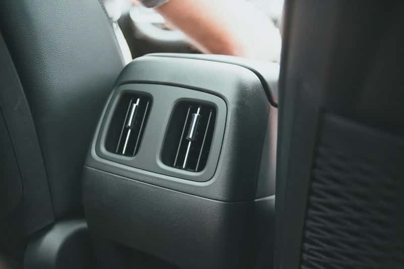 2. Packing a cooler stocked for the entire drive (Image Credits: Pexels)