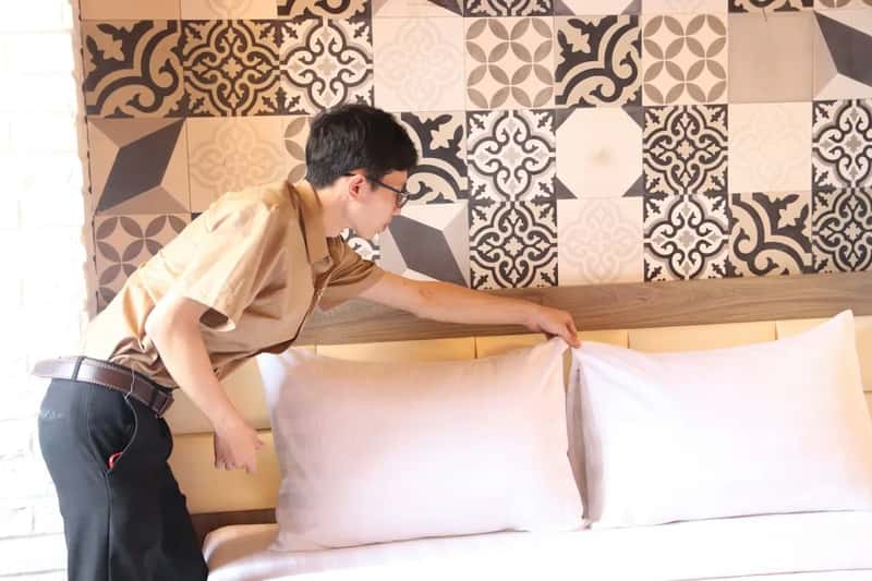 6. Housekeeping Timelines Drive Which Rooms Are "Available" (Image Credits: Unsplash)