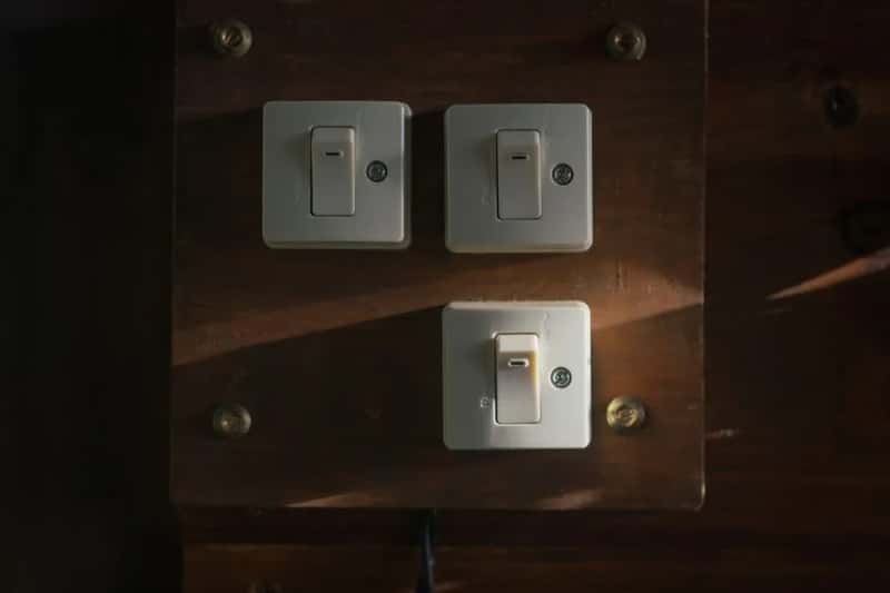5. Light Switches and Lamp Controls (Image Credits: Pexels)