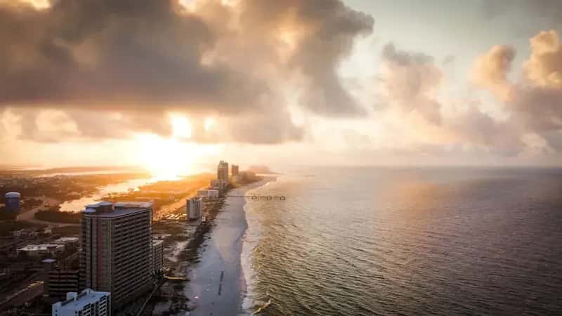 Beaches, Golf, and Community: The Lifestyle Case for Alabama's Gulf Coast (Image Credits: Unsplash)