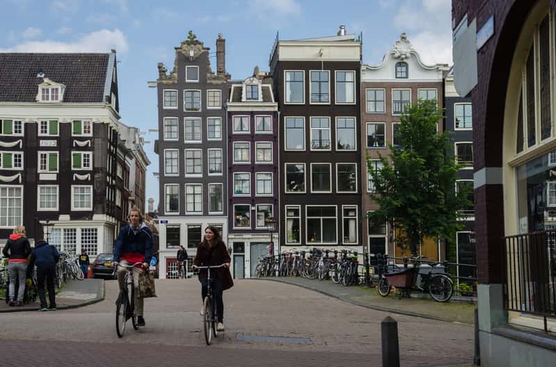 Netherlands Cycles Its Way to Transport Success (Image Credits: Wikimedia)