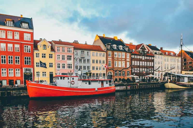 The Top 8 Non-English-Speaking Countries With the Best English Skills