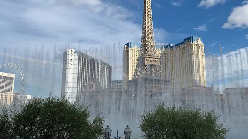 The Myth: Las Vegas Is Wastefully Burning Through Its Water (Image Credits: Unsplash)