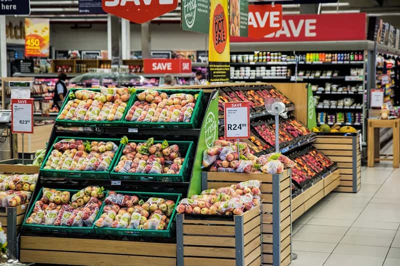 7. Small, frequent grocery trips instead of bulk shopping (Image Credits: Pixabay)