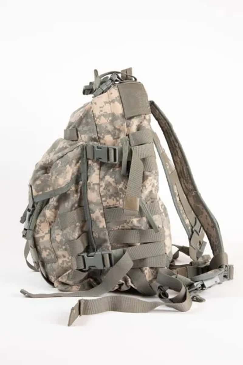 3. Checked baggage fees for military and cardholders (Image Credits: Pexels)