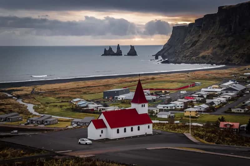 6. Iceland (Image Credits: Unsplash)