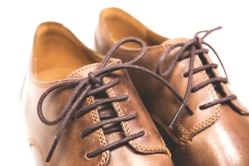 Wearing Shoes Indoors in Asian and Scandinavian Hotels (Image Credits: Rawpixel)