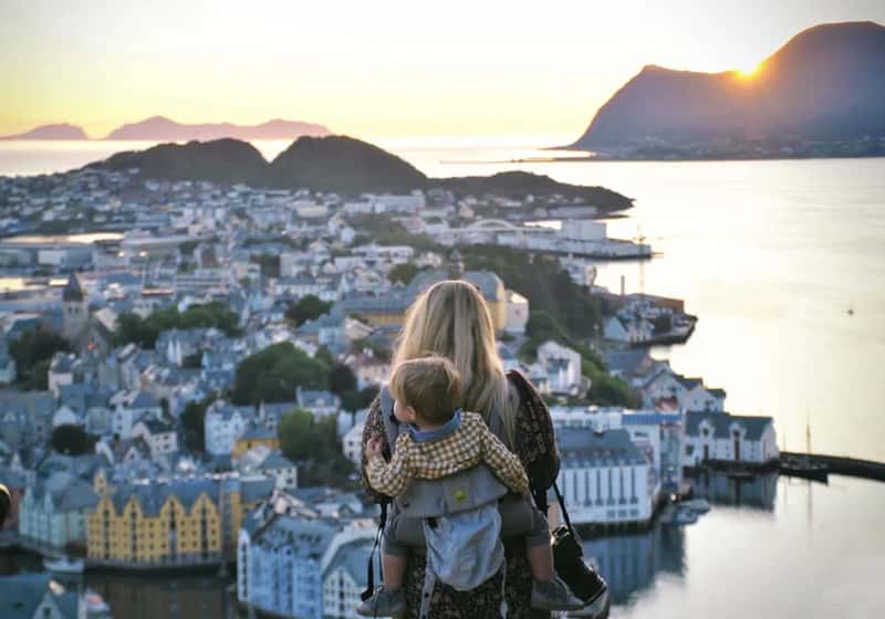 4. Norway: High Pay, High Flexibility (Image Credits: Unsplash)