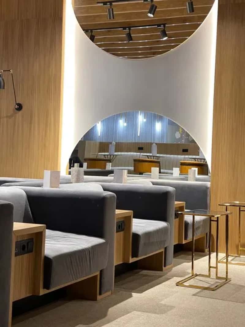 Chase Sapphire Lounge by The Club at Boston Logan (Image Credits: Pexels)