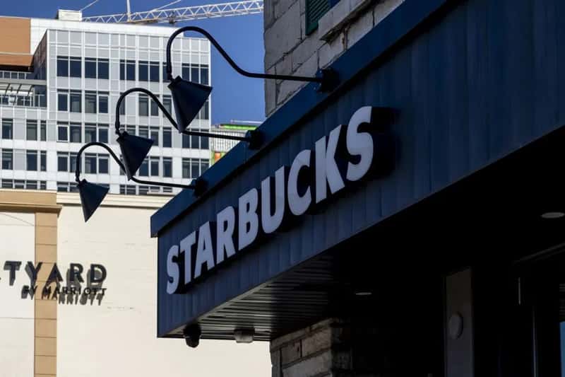 The Back to Starbucks Turnaround (Image Credits: Pexels)
