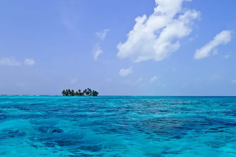 7. Belize: The English-Speaking Caribbean Dream (Image Credits: Flickr)