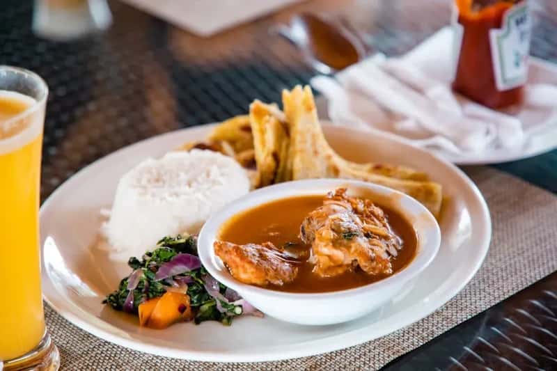 #17 - They Eat One Meal a Day Like a Local (Not a Tourist) (Image Credits: Pexels)