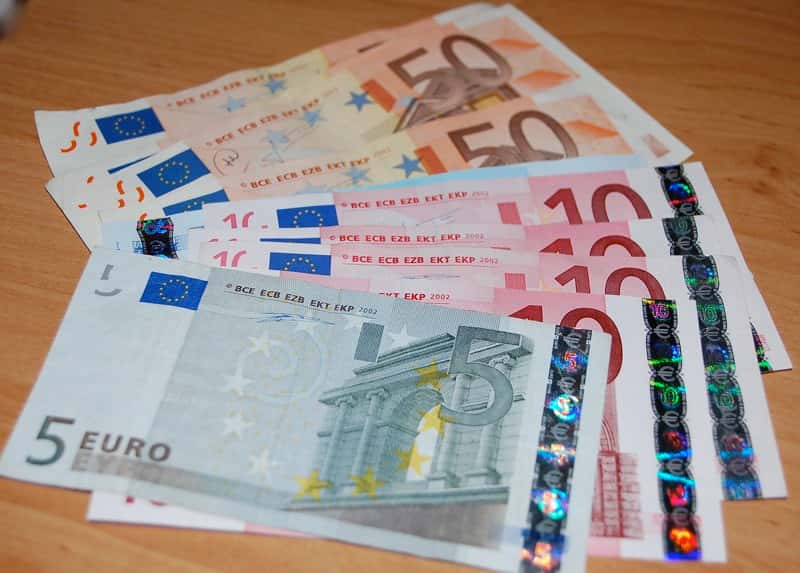 Not Bringing Enough Cash (Image Credits: Flickr)